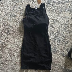 Black Sleeveless Bodycon Dress with shape wear